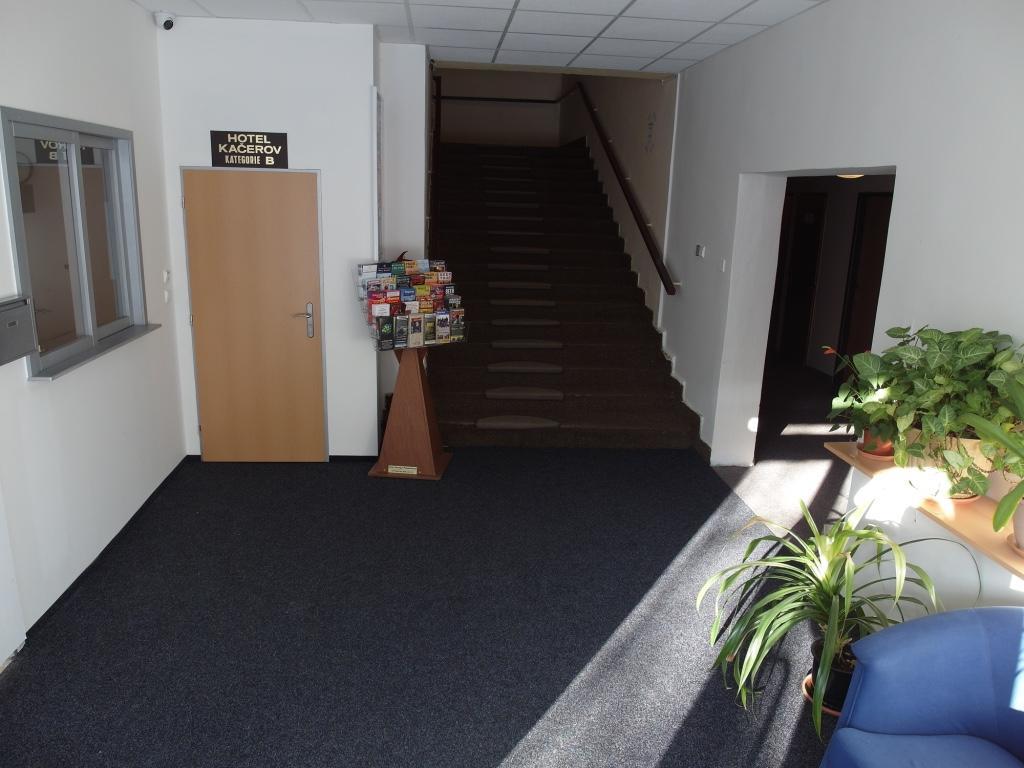 Hotel Kacerov Прага Екстериор снимка